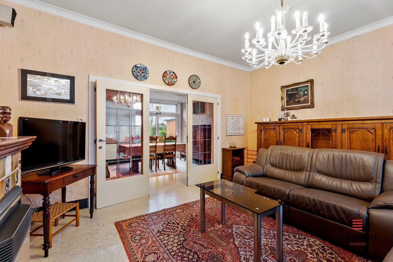 Zeer ruime gezinswoning in het centrum van Merkem 