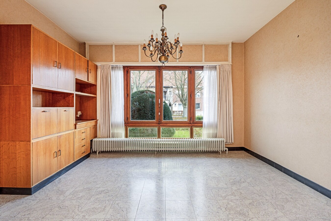 Stevige gezinswoning met 4 slpk in centrum Oudenaarde 