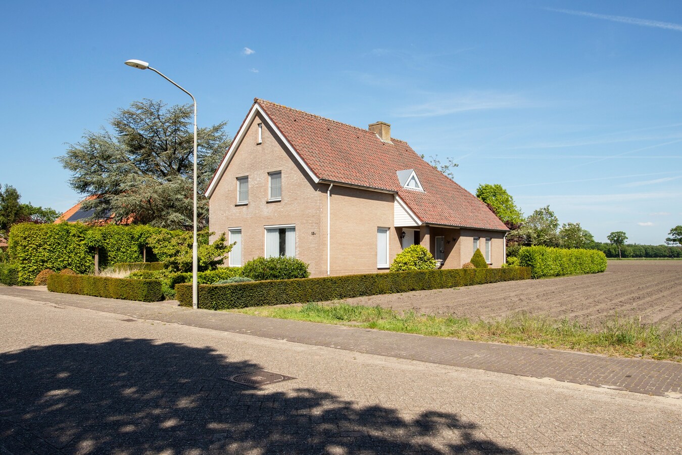 Vrijstaande woning met vrij uitzicht, slaapkamer en badkamer op de begane grond – levensloopbestendig én ruim! 