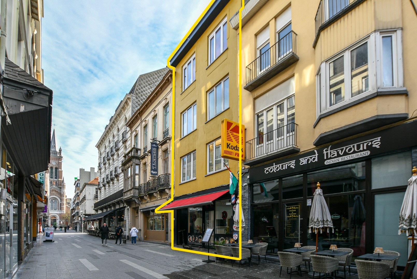 Meersgezinswoning met handelspand &amp; 3 appartementen te koop in hartje Blankenberge! 
