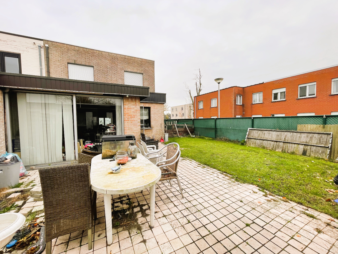 Halfopen woning met rustige ligging 