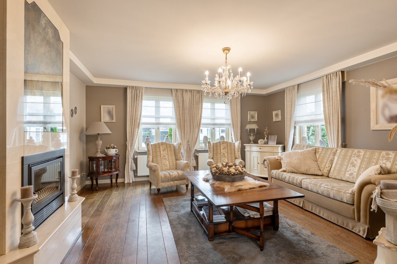 Stijlvolle, goed afgewerkte woning op een perceel van 6a32ca op een rustige locatie te Kinrooi! 