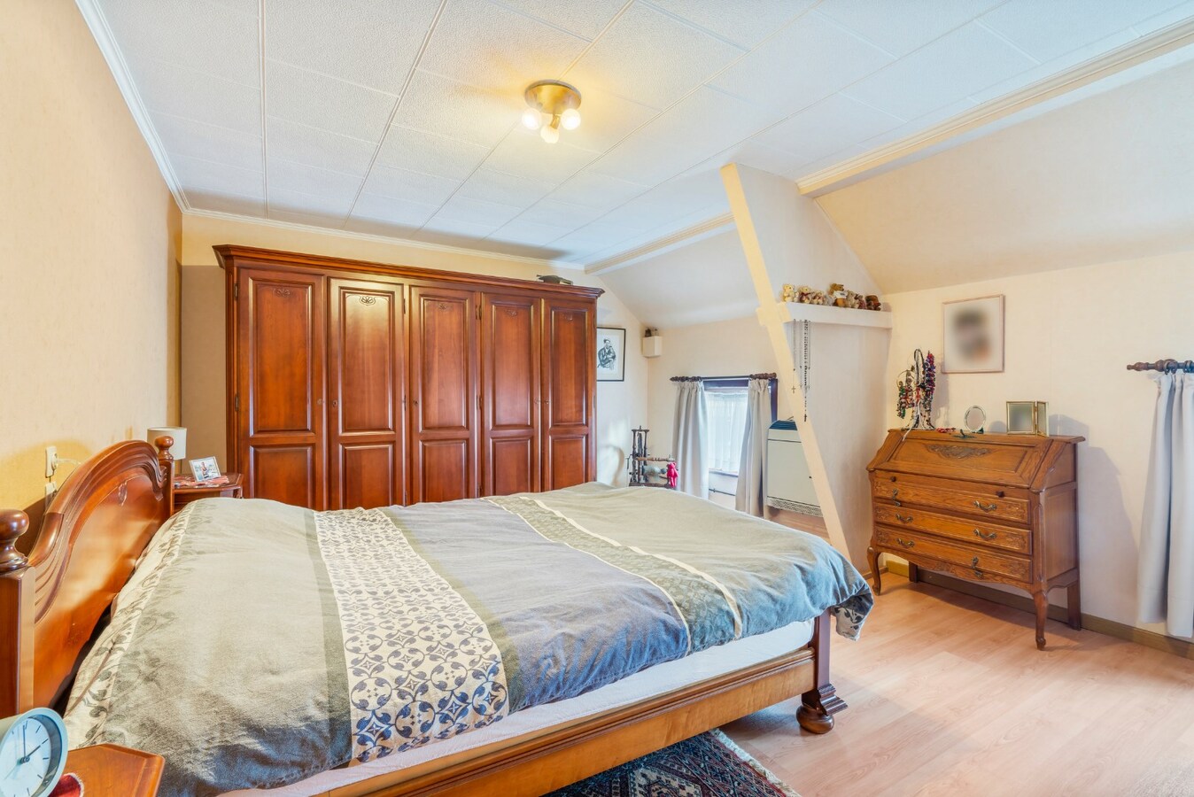 Halfopen bebouwing met terras in Christus - Koning (Stubbekwartier) 