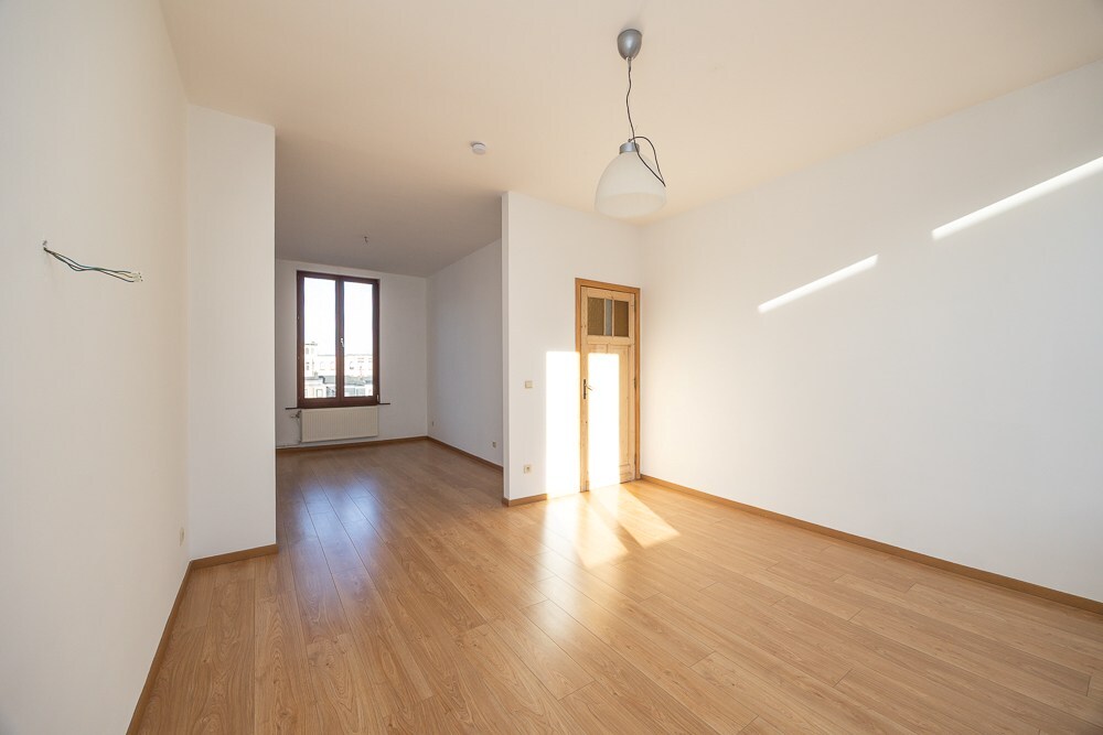 Ruime gezinswoning met grote koer (overdekt terras) nabij het Rivierenhof te Deurne 