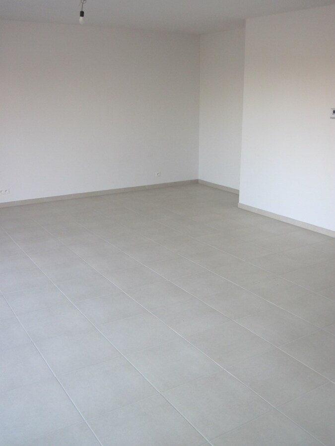 BIJZONDER ruim appartement (E-peil  