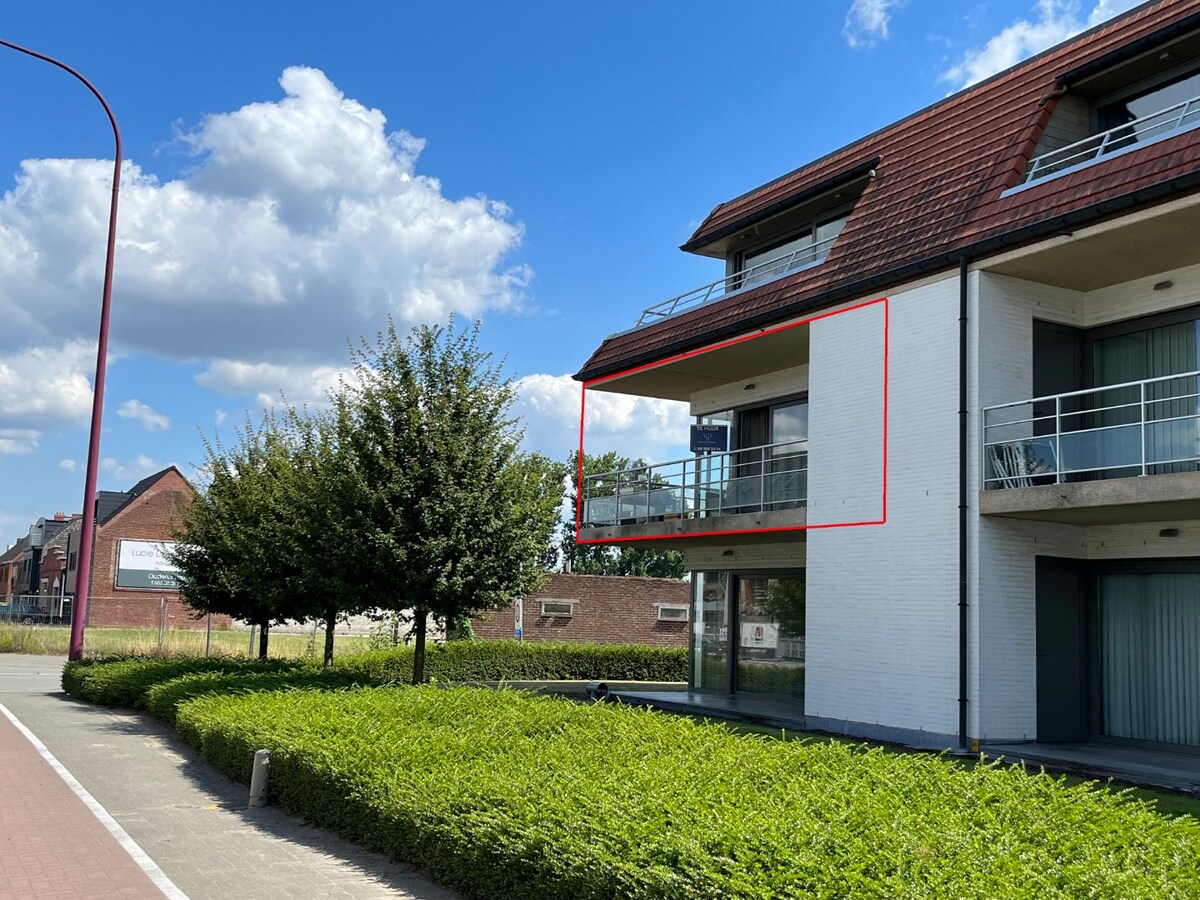 2 slpk-appartement nabij allerhande voorzieningen. 