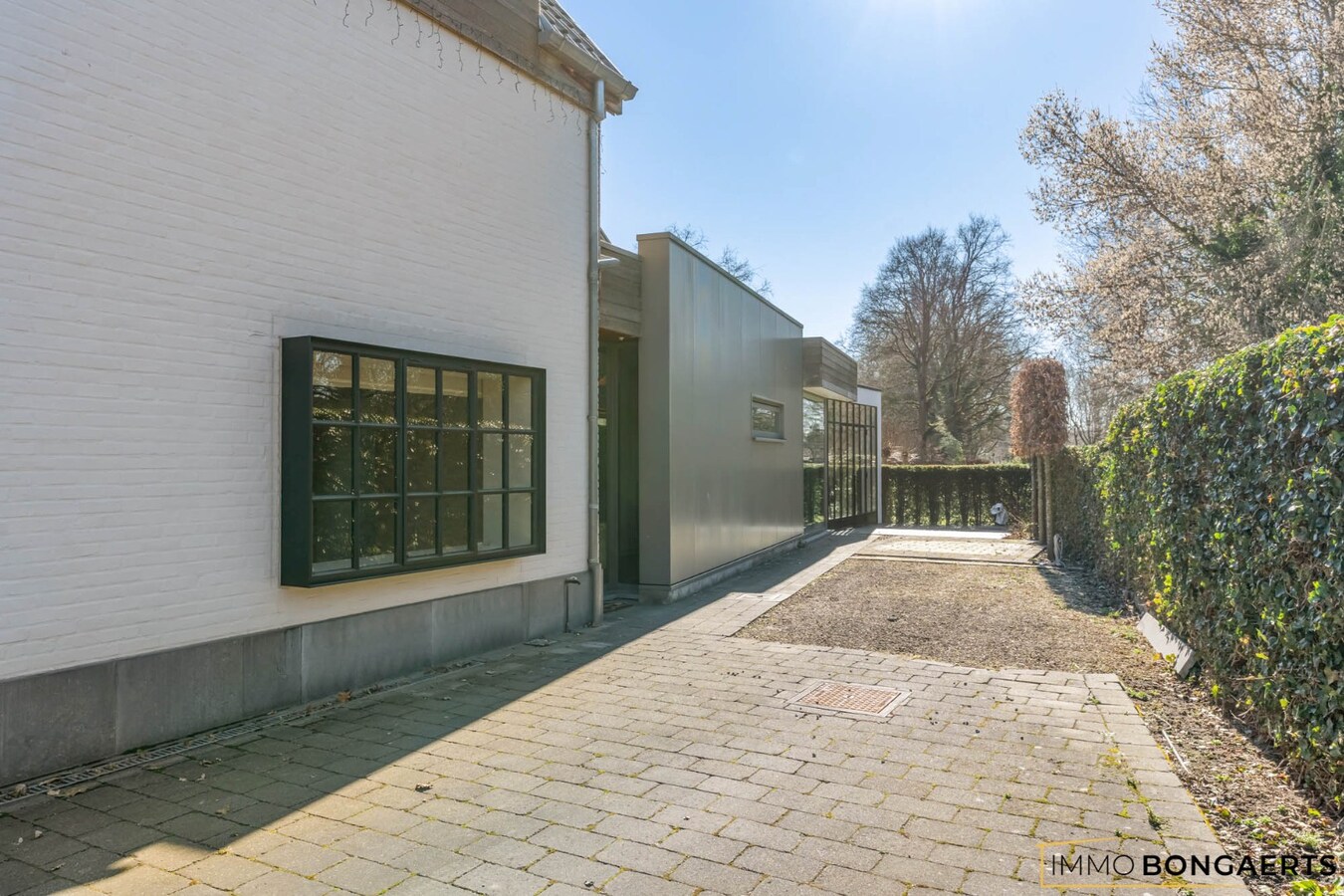Gerenoveerde woning op een ruim perceel in Opglabbeek 