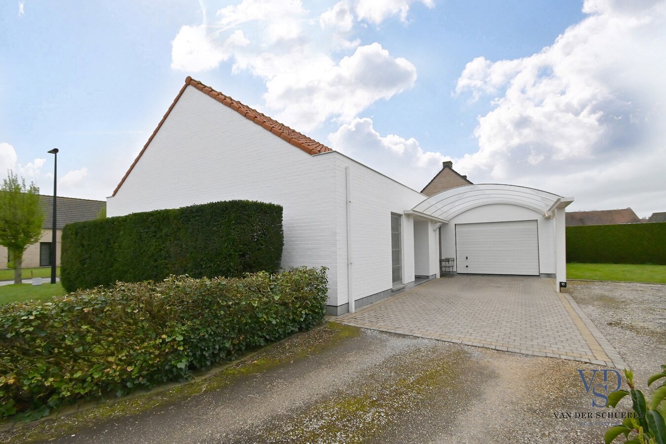 Tijdloze bungalow in rustige, residentiële verkaveling 