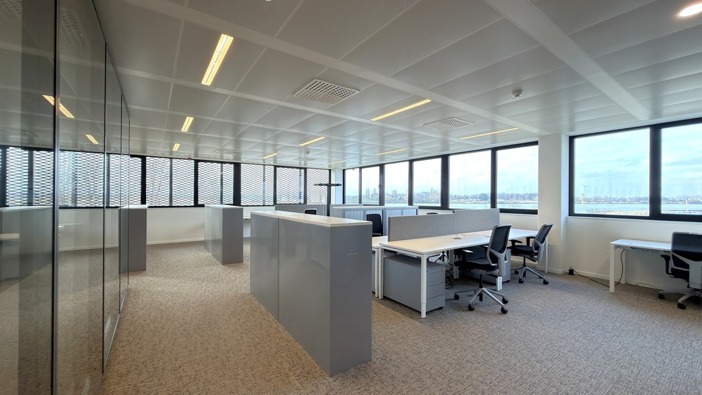 Duurzame kantoren te huur in industriezone te Hoboken