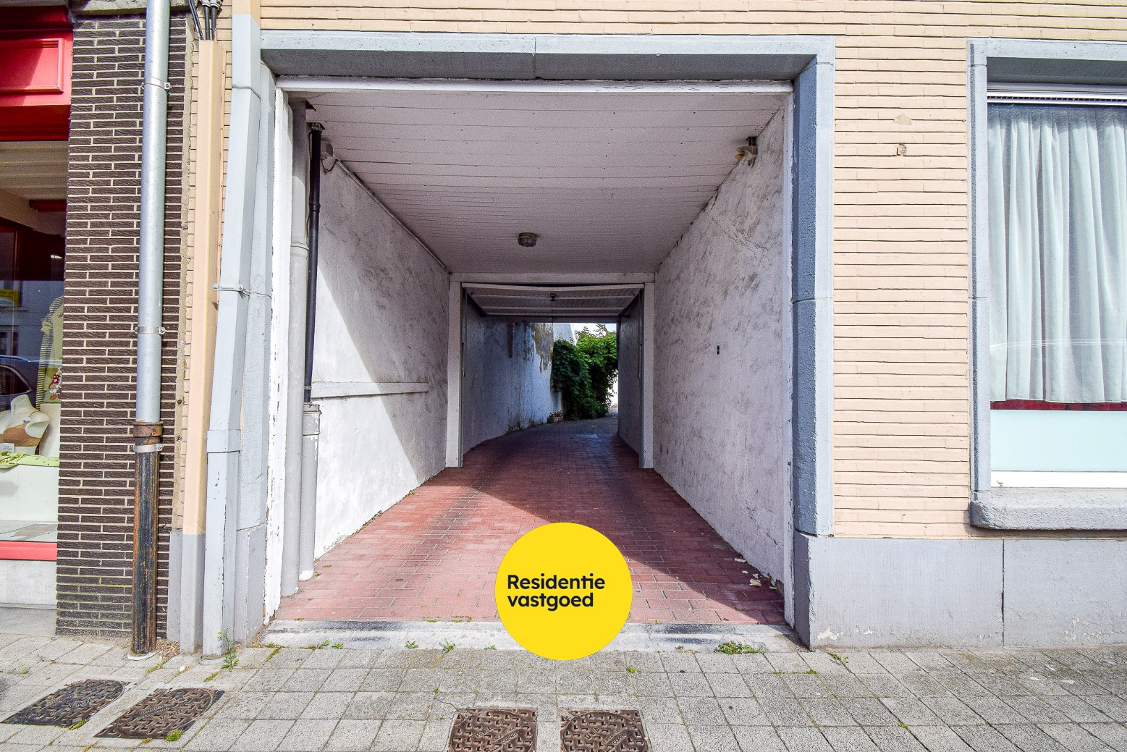 Opbrengsteigendom met 7 entiteiten in centrum Gistel 