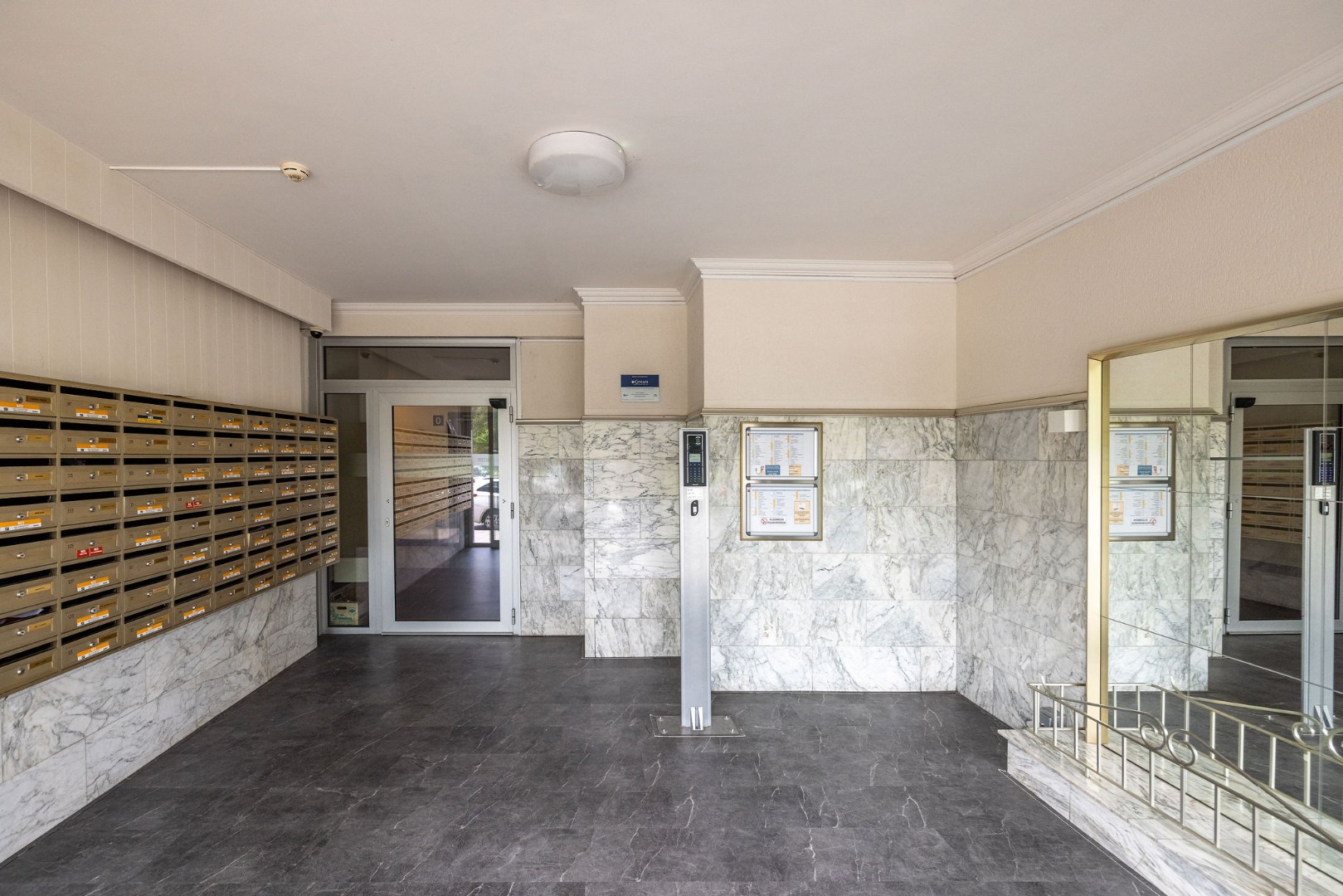 Appartement op de 8ste verdieping met panoramische zichten over Gent 