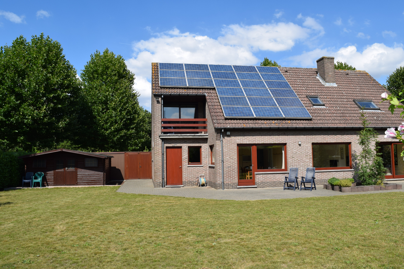 Lichtrijke villa in aangename omgeving ! 