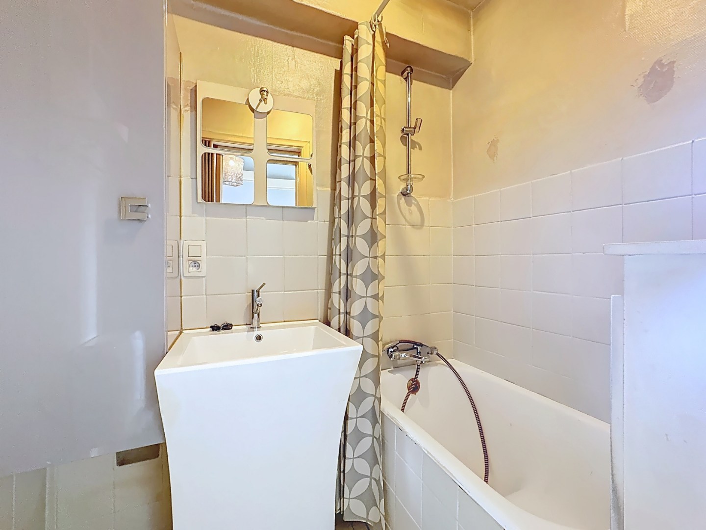 Zonnige studio gelegen aan de achterzijde van de Zeedijk 