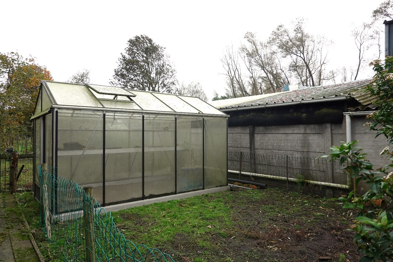 Ruime alleenstaande woning met uitstekende ligging te Ichtegem 