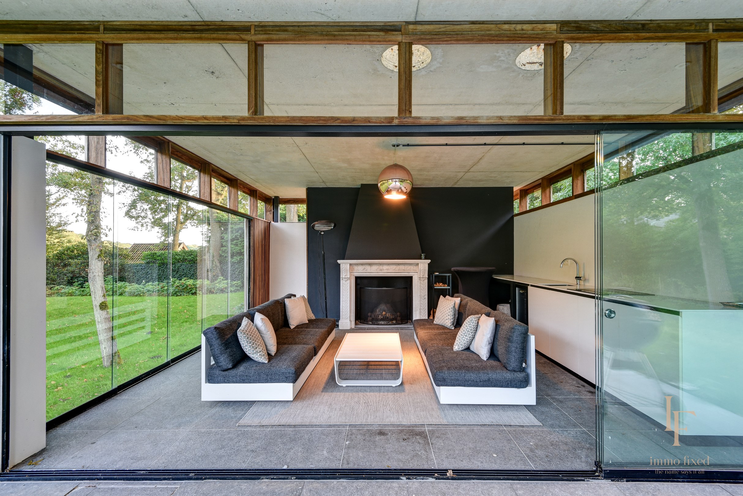 Luxe villa met 4 SLKS en praktijkruimte te SCHILDE! 