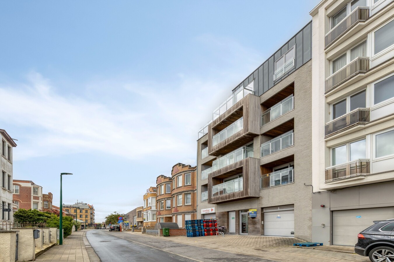 Penthouse ensoleillé avec une très grande terrasse 