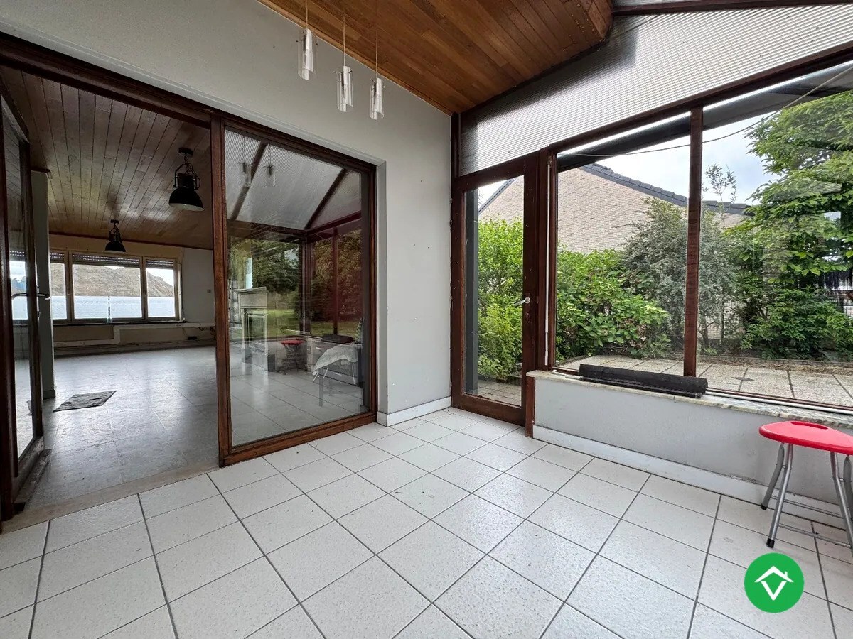 Alleenstaande woning met 3 slaapkamers en garage te Kortemark 