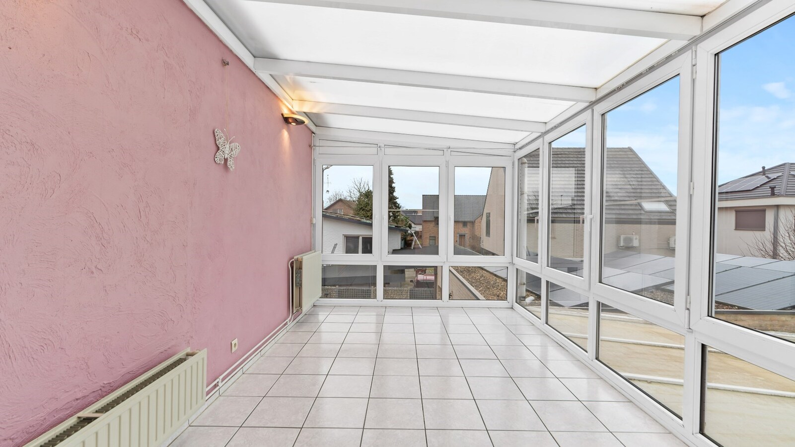 Riante gezinswoning met tal van mogelijkheden nabij Maastricht! 