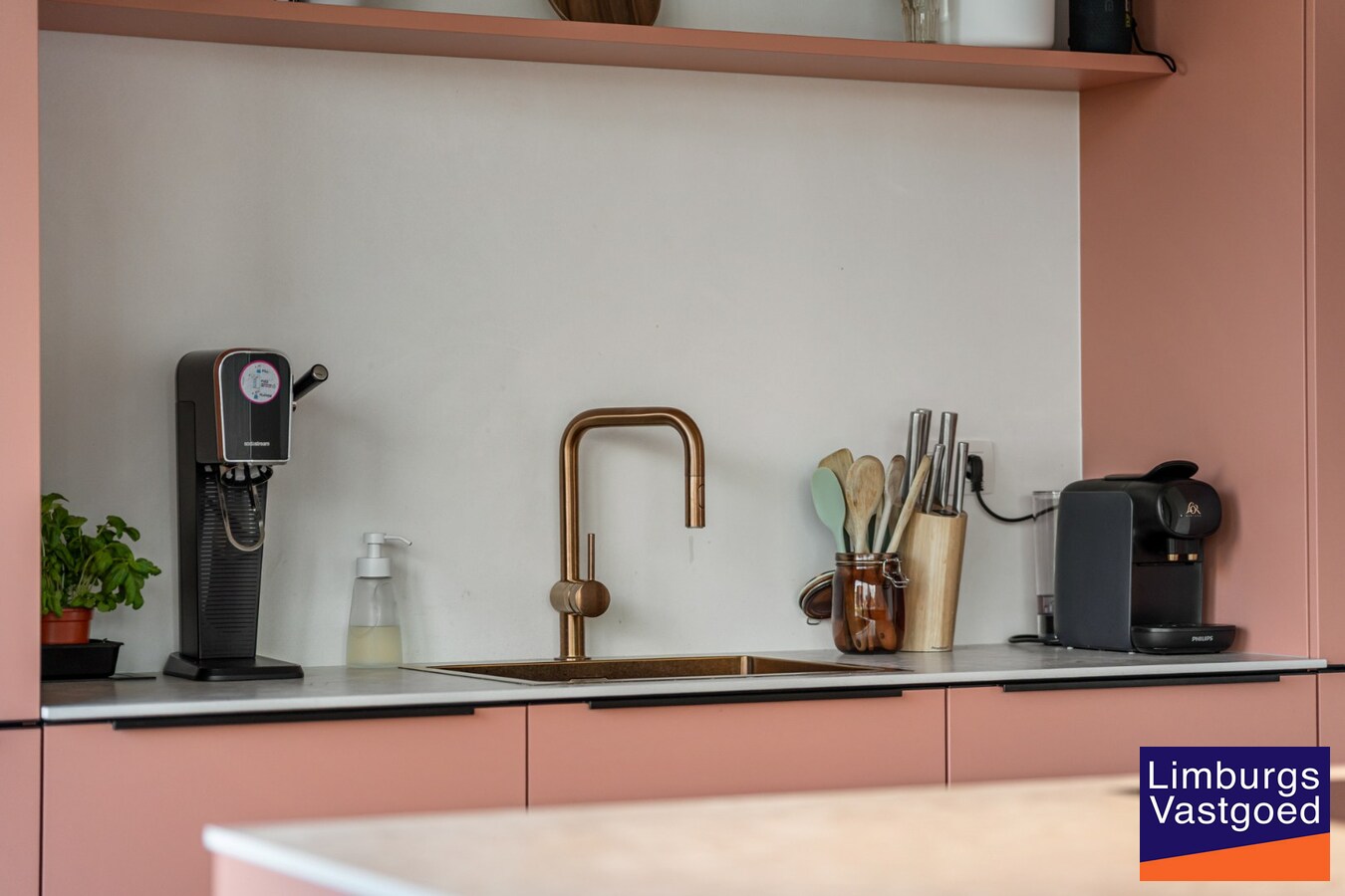 Nieuwbouwwoning, open bebouwing, 3 slpk, 3a60ca 