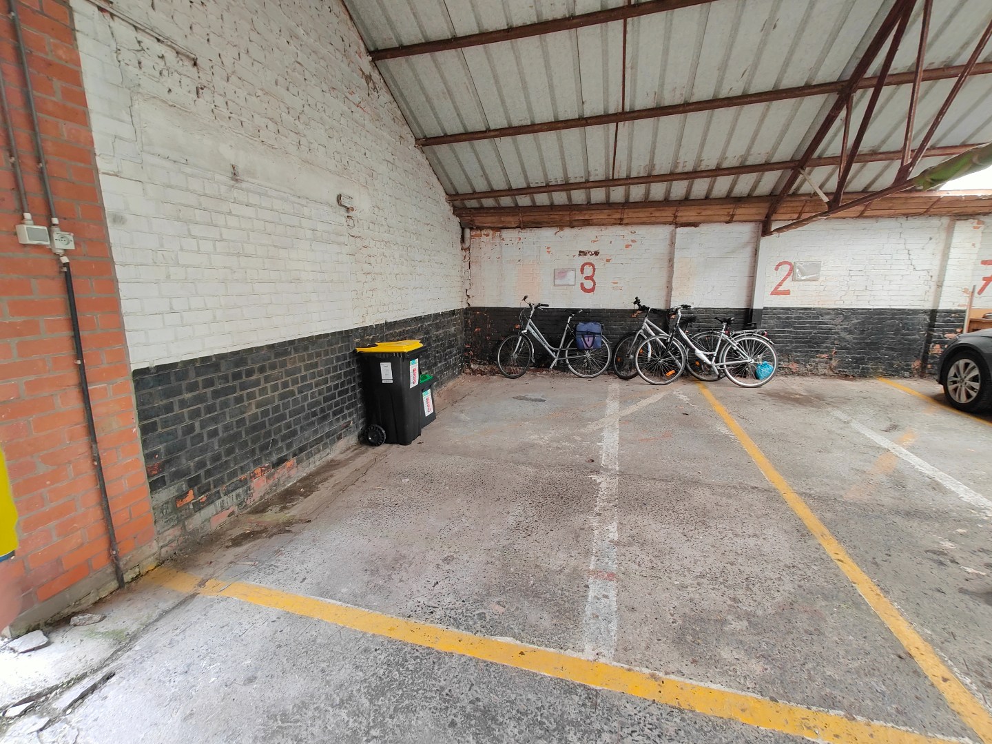 kwalitatief appartement met autostaanplaats in centrum Tielt 