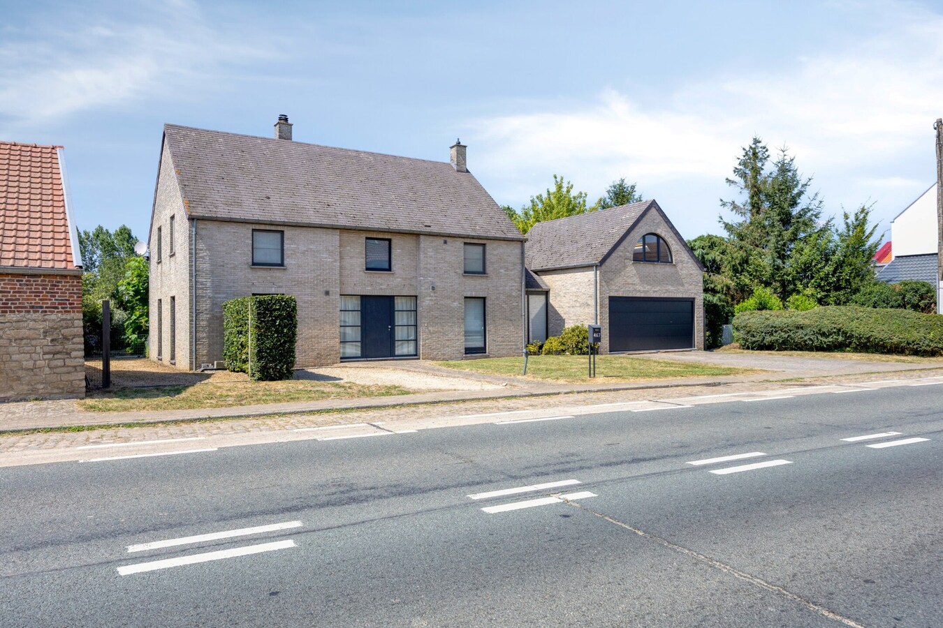 Exclusieve VILLA met zwembad in Zétrud-Lumay (Jodoigne) 