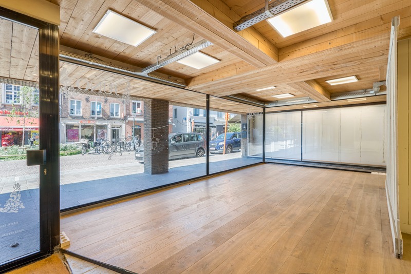 uitzonderlijk groot winkelpand in centrum Brugge 