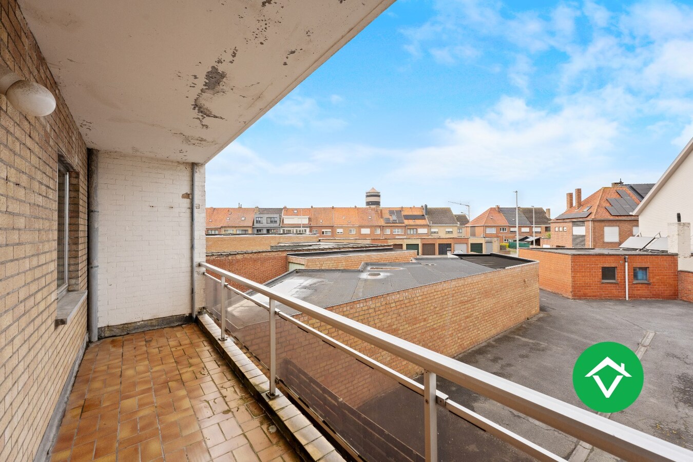 Instapklaar appartement op topligging in Bredene – volledig gerenoveerd en energiezuinig (label B) 