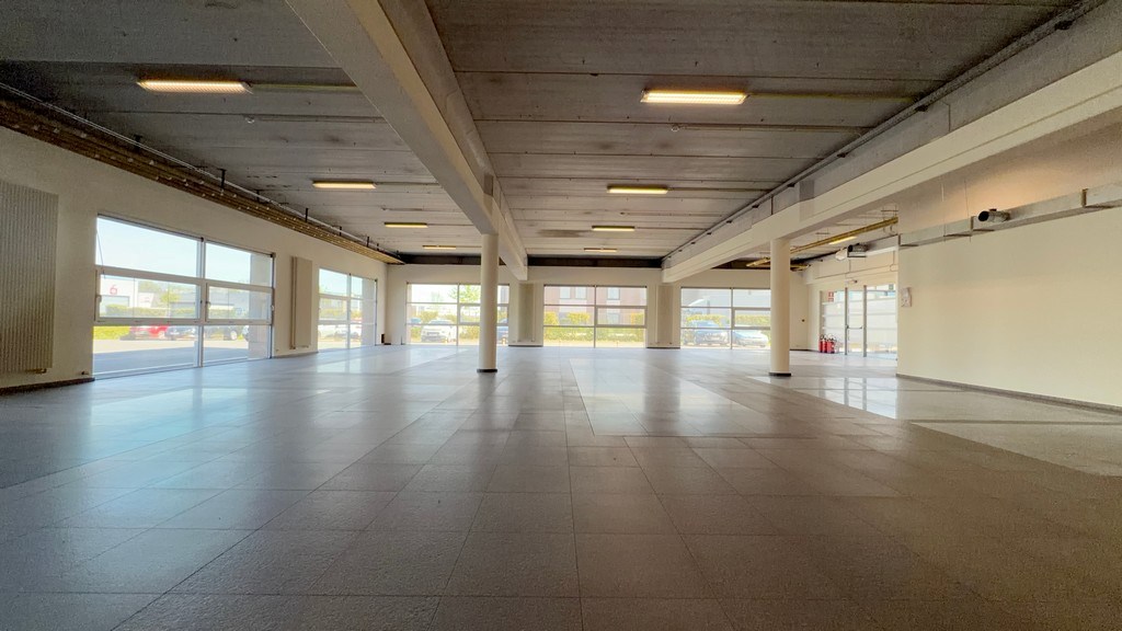 Budgetvriendelijke kantoren te huur vlakbij E17 in Deinze