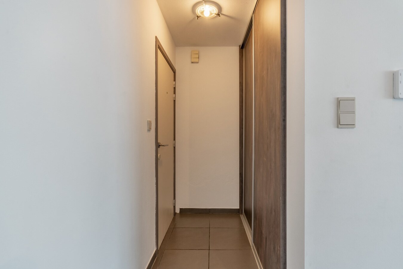 Gelijkvloersappartement met 1 slaapkamer en garage 