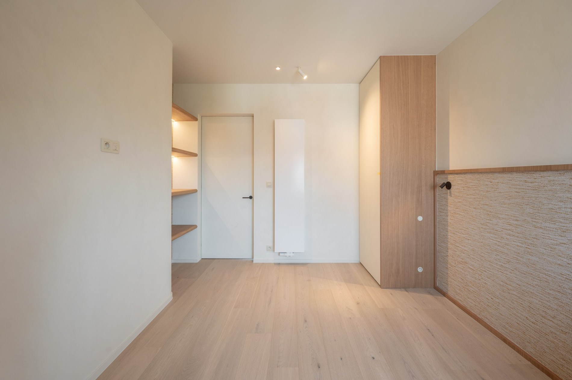 Klassevol appartement gelegen in een charmante villaresidentie in het Zoute. 