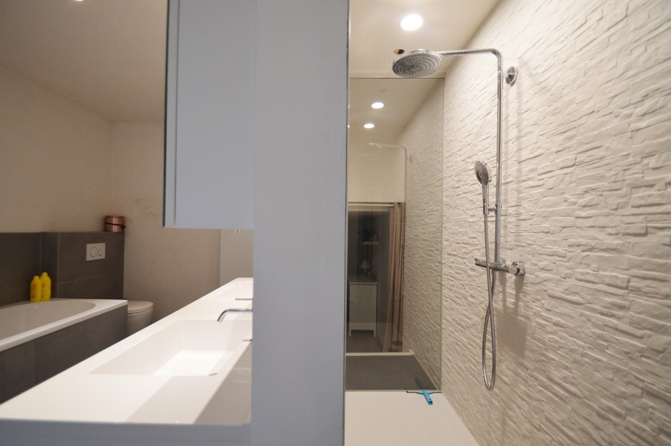 Knap gerenoveerde gezinswoning - Heist 