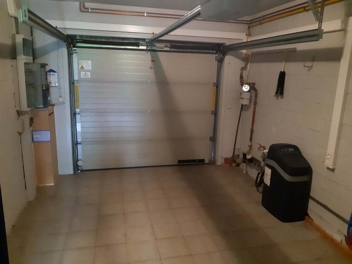 Goed gelegen woning met terras en tuintje. 