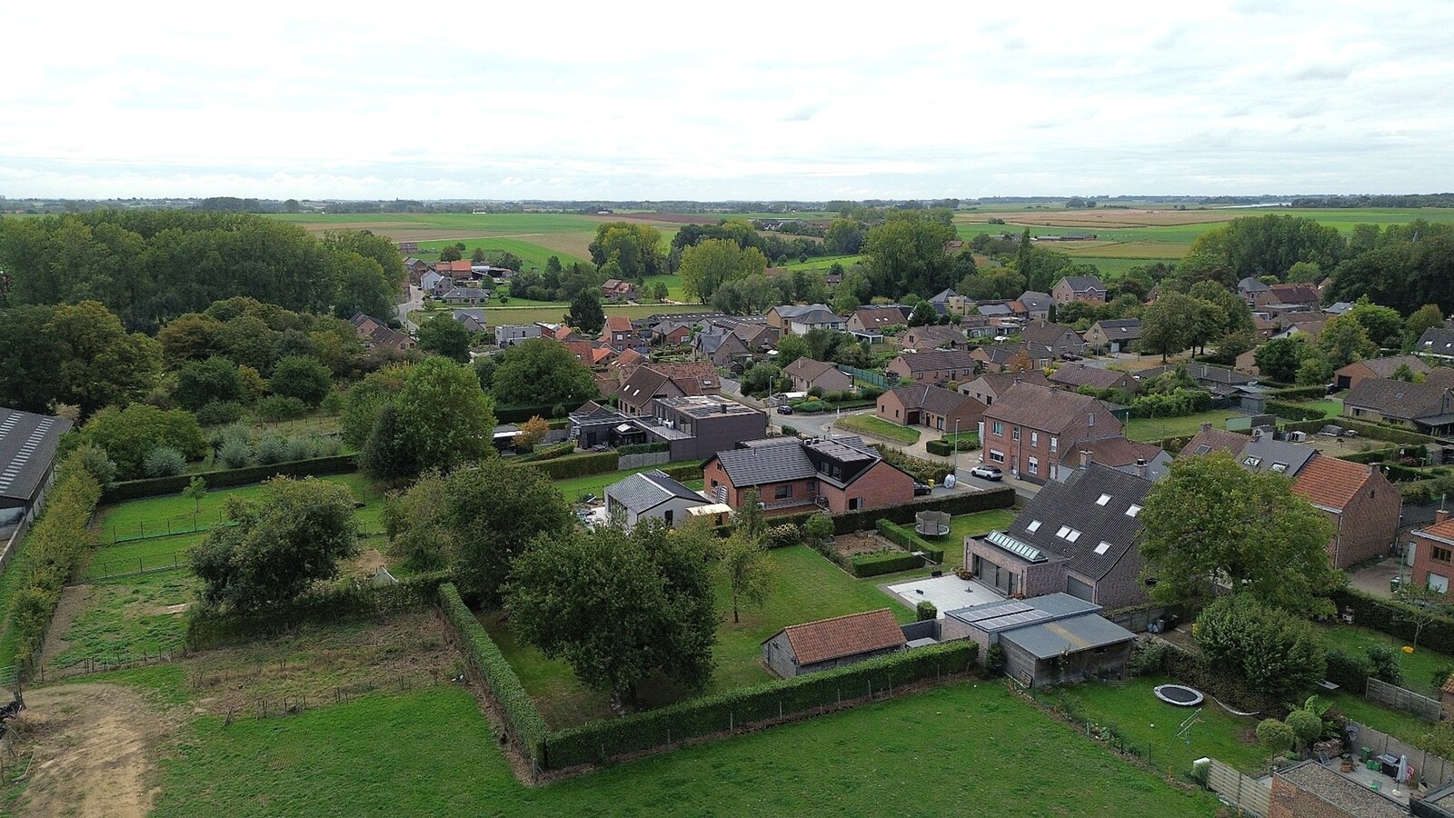 Mooi perceel voor HALF OPEN BEBOUWING te Boutersem 