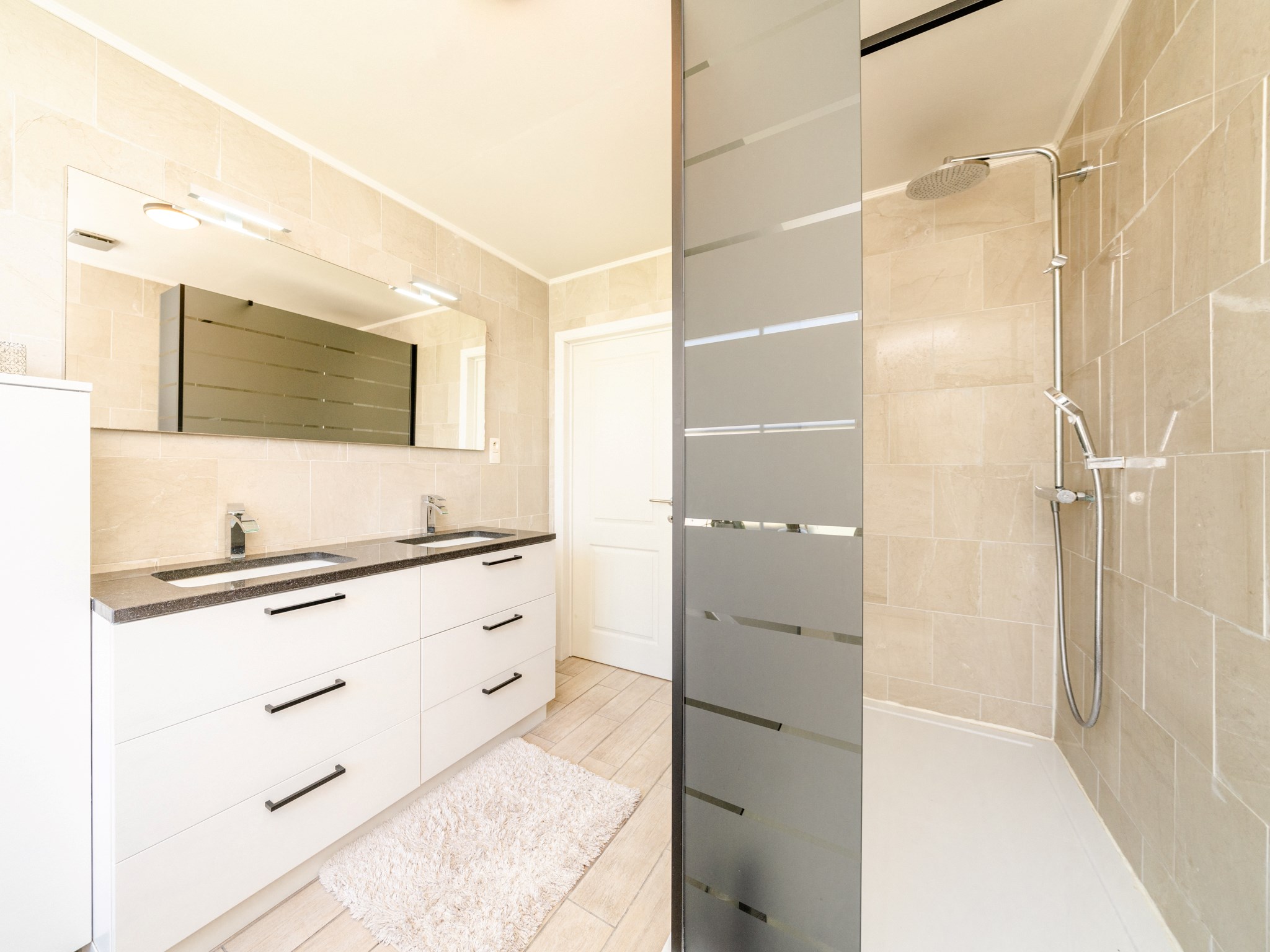 Vrijstaande woning met 3 kamers te midden het groen 