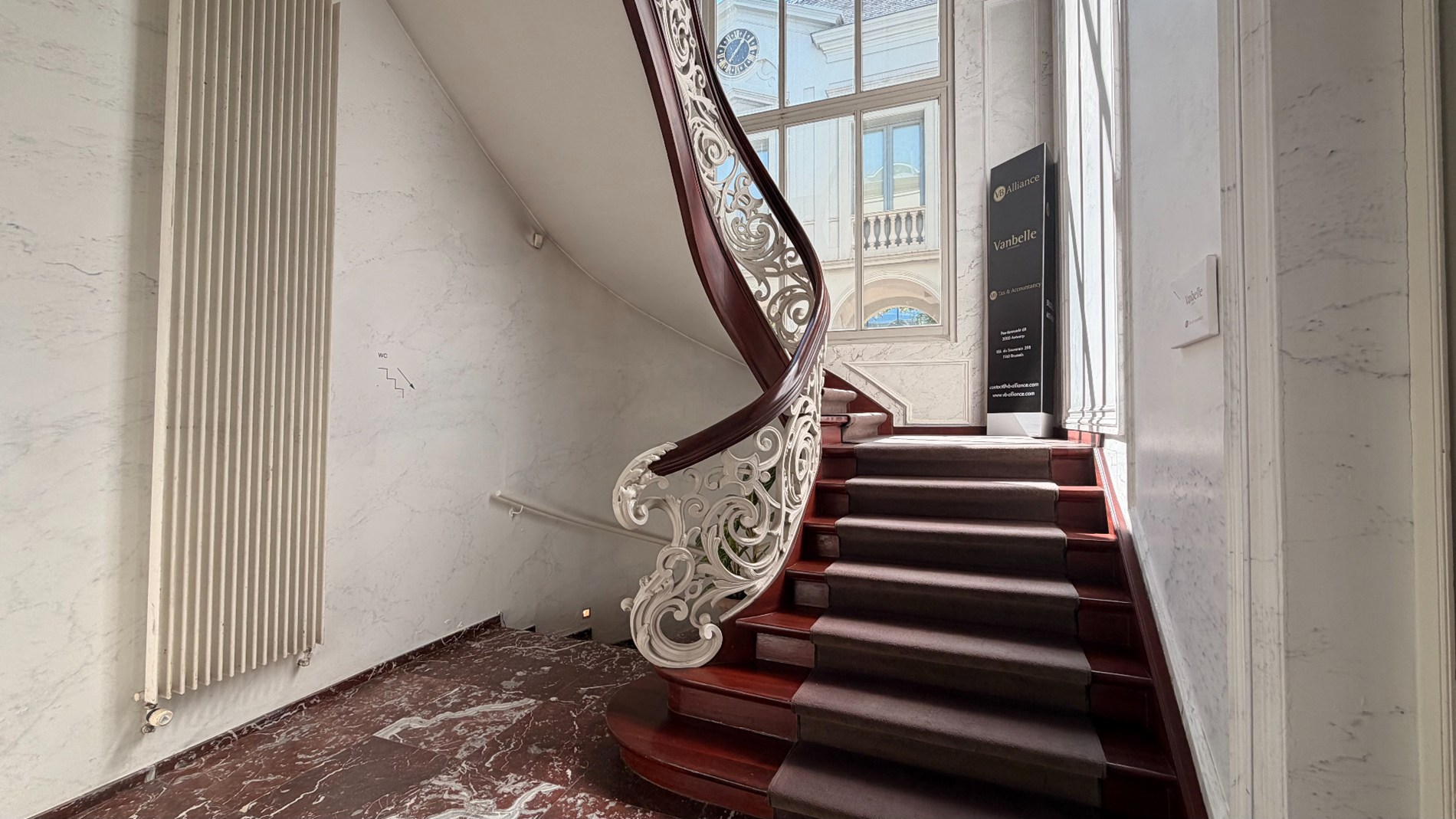 Kantoren te huur in prestigieus herenhuis te Antwerpen