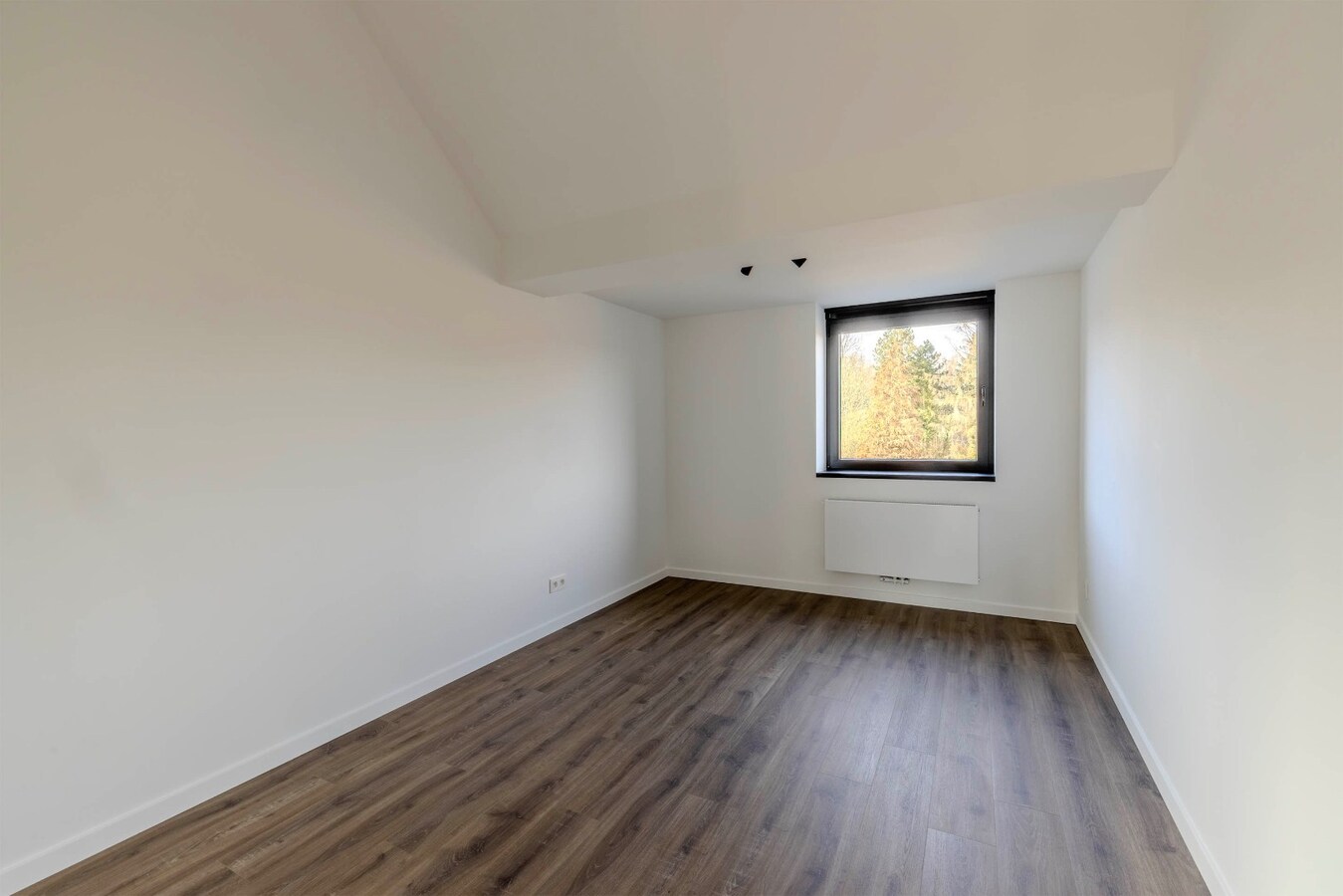 Instapklaar appartement met 2 slpks - in centrum 