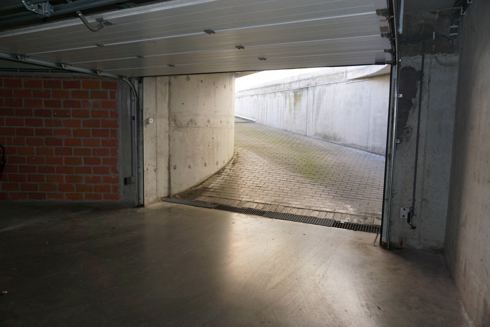 Appartement récent avec terrasse spacieuse à Ostende 