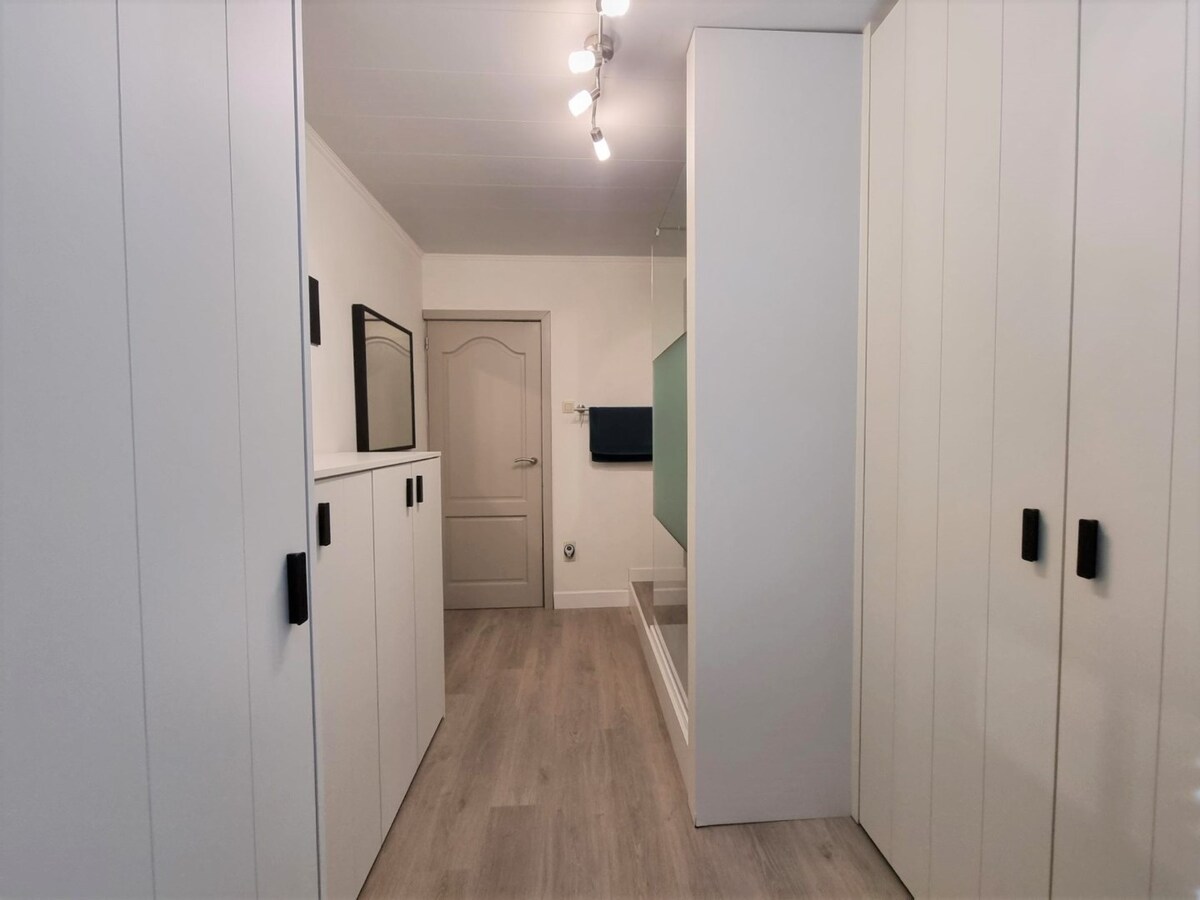 Volumineuze, lichtrijke, zeer mooie gezinswoning met tuin - Heist 