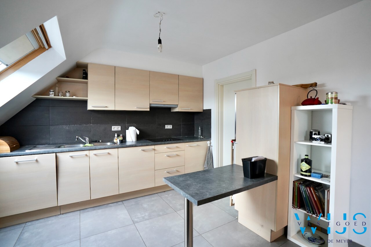 Gezellig tweeslaapkamer appartement met terras te Assenede ! 