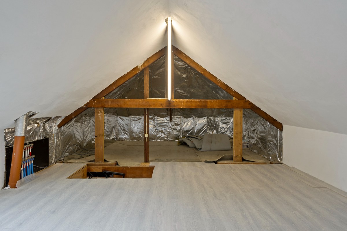 Open bebouwing met 3 slaapkamers, tuin en 2 garages op een perceel van 1108 m² in Haasrode! – EPC 363 kWh/m² - bewoonbare opp. 196 m² 