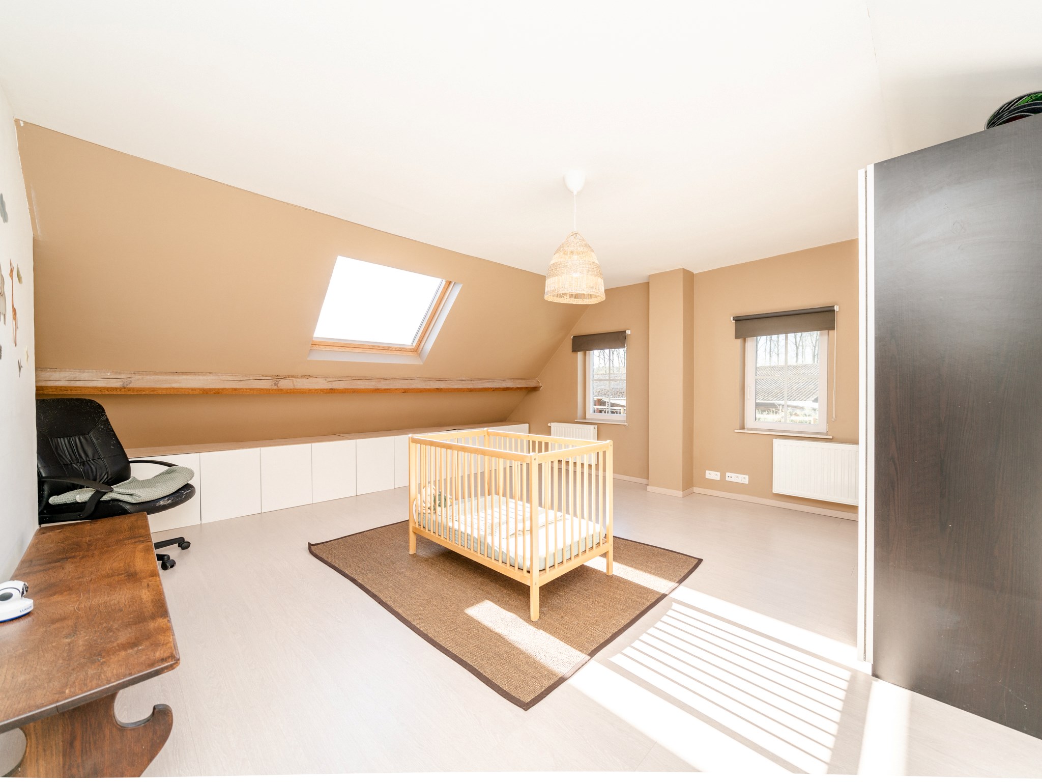 Vrijstaande woning met 3 kamers te midden het groen 