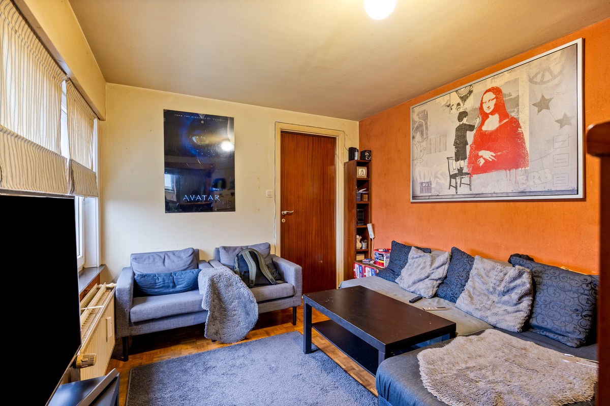 Opbrengsteigendom met handelspand en 3 appartementen te koop in Heverlee op een super ligging! 