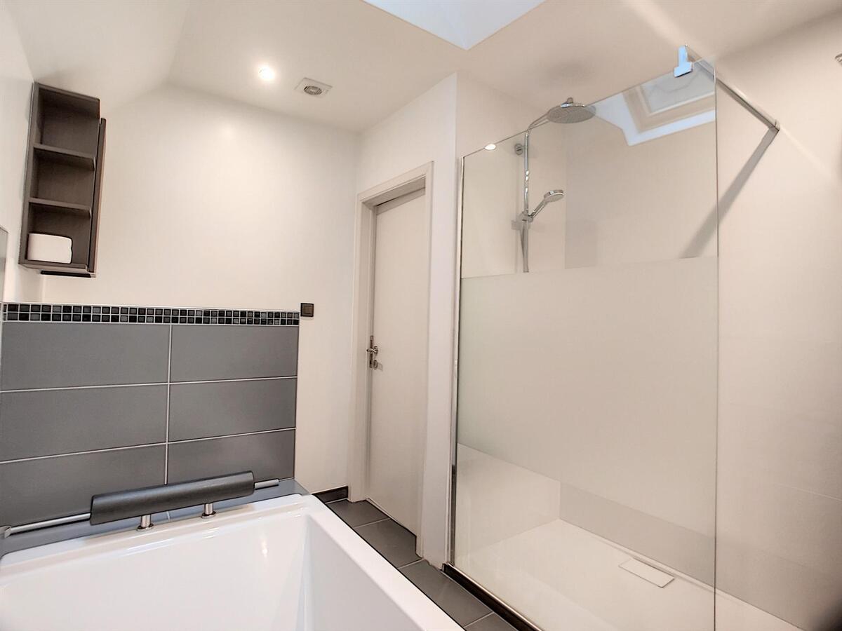 Knap gerenoveerde woning met tuin - Heist 