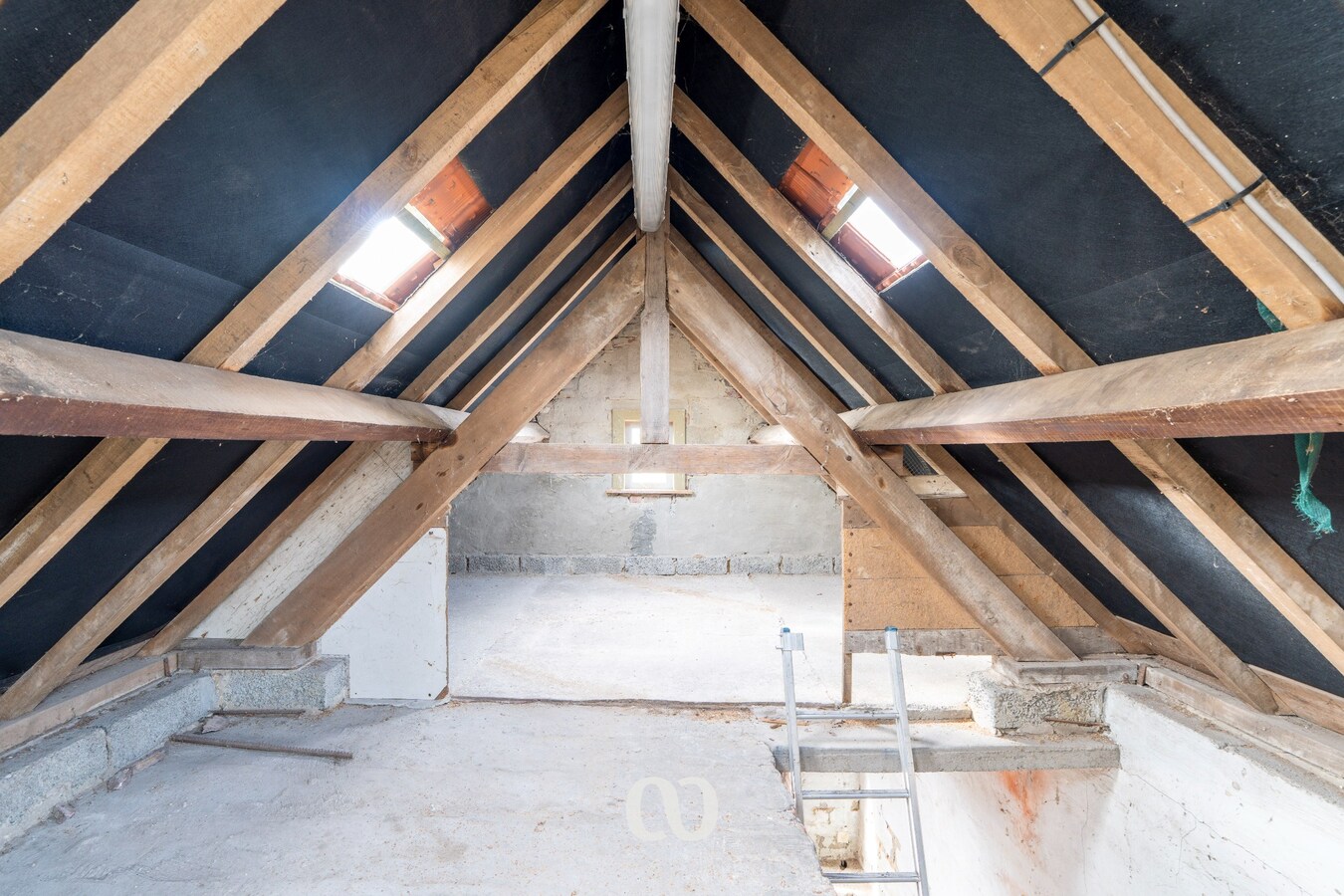 Te renoveren woning met uitstekende verbinding nabij Gent 