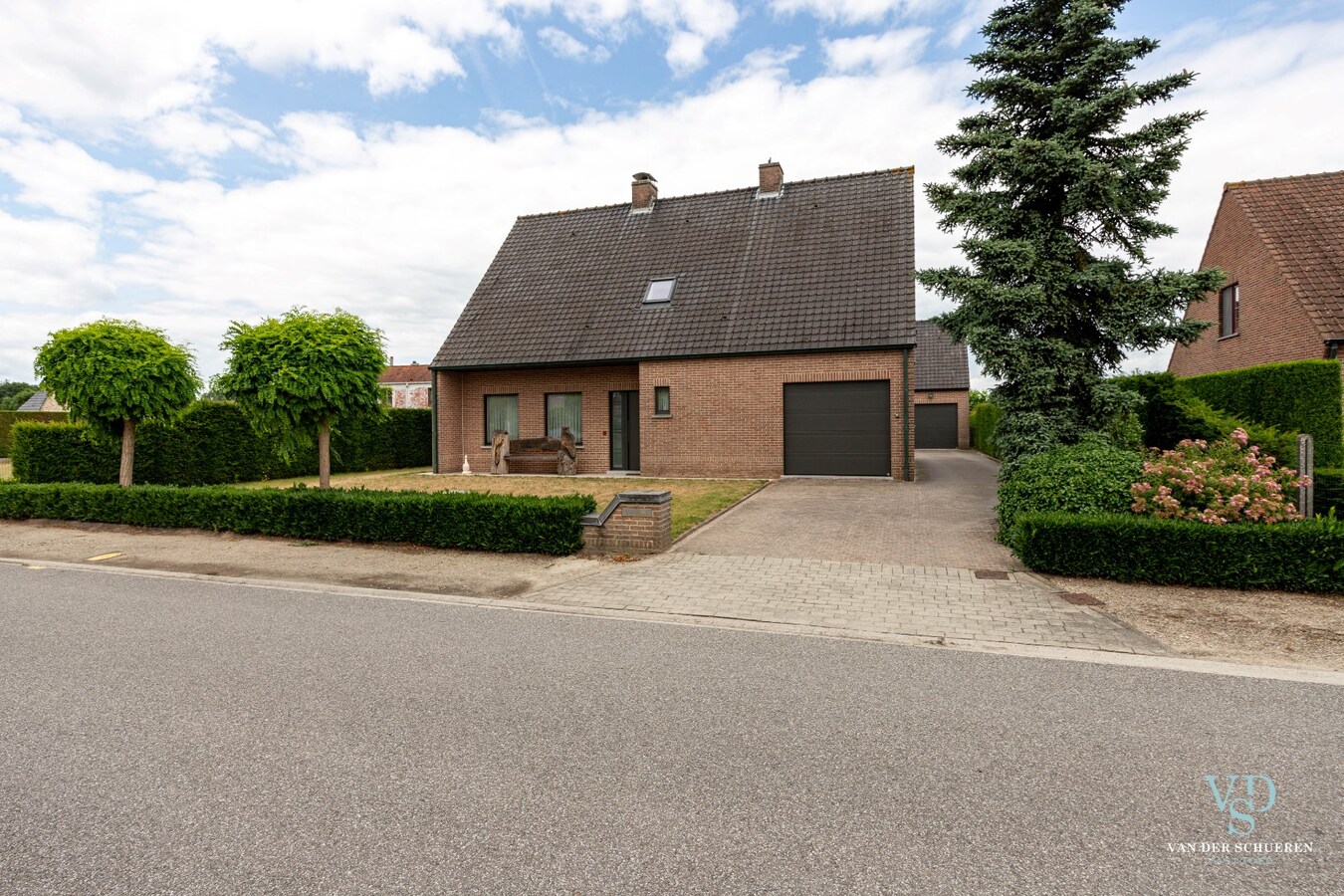 Degelijke, eigentijdse villa 