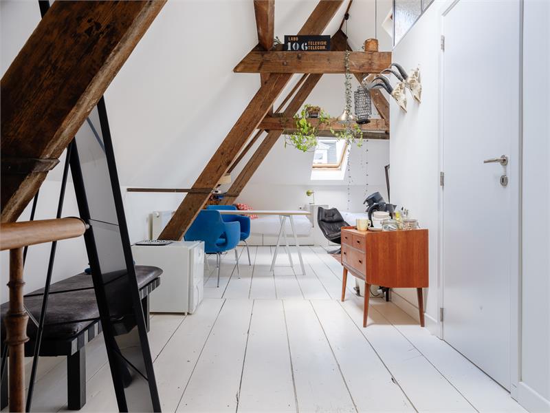 Uitzonderlijk klassevol herenhuis met handelspand in het hart van het historisch centrum 