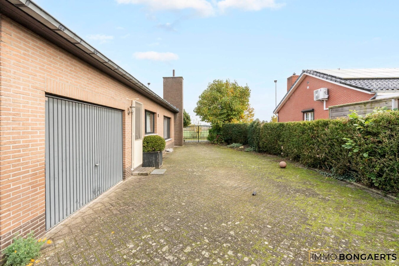 Ruime woning met tuin, terras en drie slaapkamers 