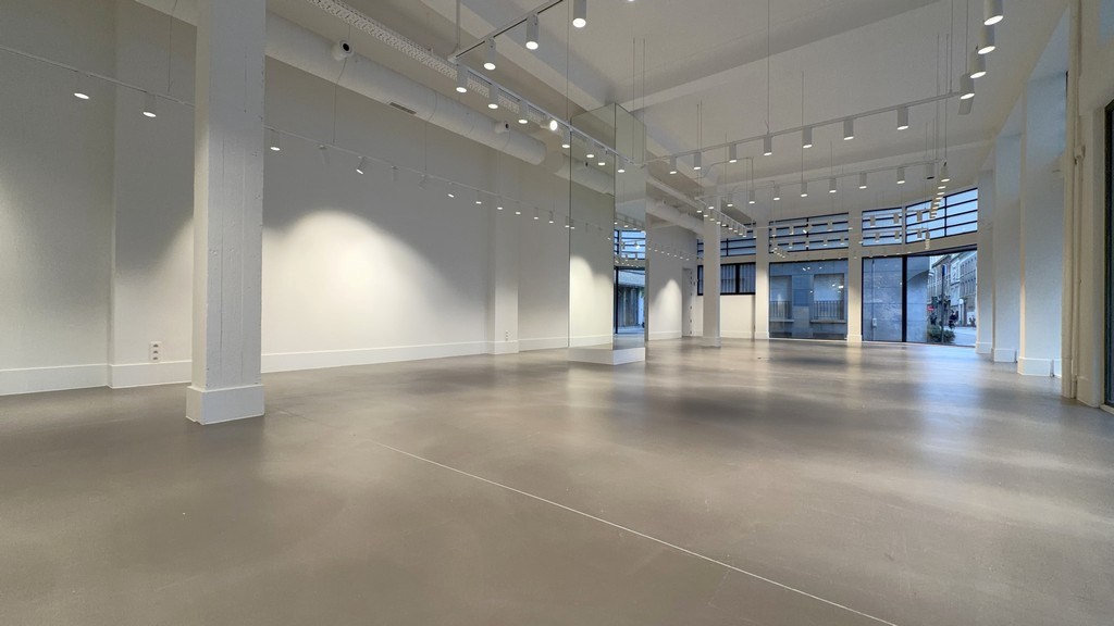 Prachtig kantoor/showroom te huur in hartje Antwerpen