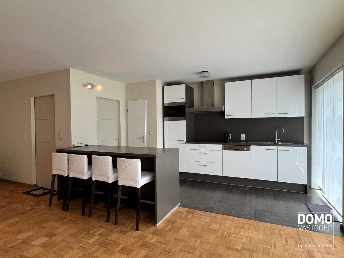 2-slaapkamerappartement met terras, airco en ondergrondse parking in centrum Hasselt. 