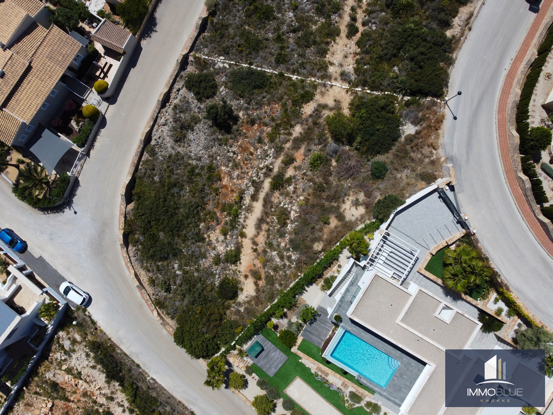 Tijdloze elegantie in Cumbre del Sol. 